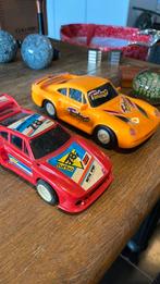 Twee plastic Porsche’s made in China ongeveer 1/24, Ophalen of Verzenden, Gebruikt, Auto
