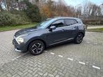 Kia Sportage 1.6 T-gdi 150pk Mild Hybrid 2022 Grijs, Auto's, Kia, Voorwielaandrijving, 4 cilinders, USB, Handgeschakeld