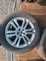 Winterbanden XC60 235x60-R18, Auto-onderdelen, Banden en Velgen, 18 inch, Gebruikt, Banden en Velgen, 235 mm