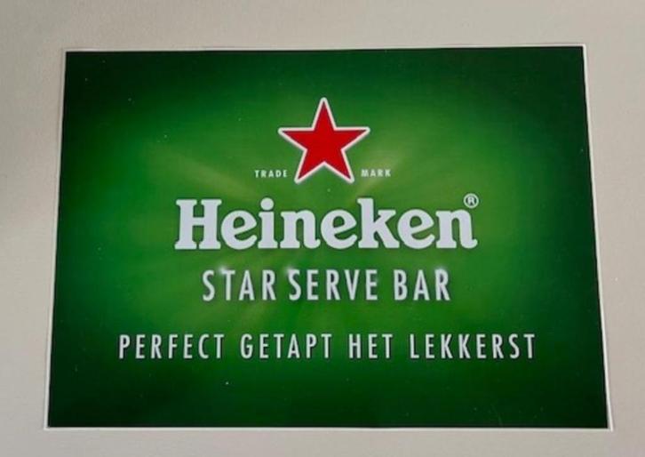 Heineken sticker star serve bar 29,5 x 21 cm, Verzamelen, Merken en Reclamevoorwerpen, Nieuw, Gebruiksvoorwerp, Verzenden