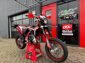 Beta RR50 Track Zwart/Rood NIEUW!! 