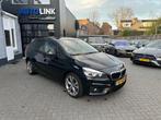 BMW 2-serie Active Tourer 220i | AUTOMAAT | NAVI | HEAD UP |, Gebruikt, Zwart, 1405 kg, Geïmporteerd