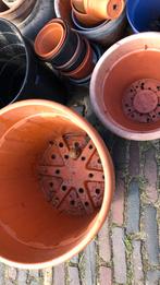 Verschillende potten, Tuin en Terras, Bloempotten, Ophalen of Verzenden, Gebruikt, Rond, Minder dan 25 cm