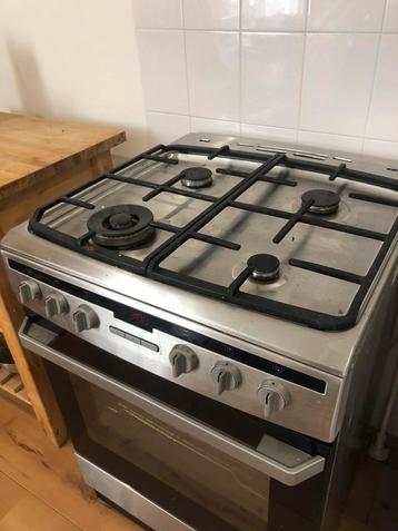 Gasfornuis/oven van Inventum, in goede staat beschikbaar voor biedingen