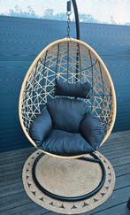 Ei stoel - swing - hangstoel - lounge met kleed, Huis en Inrichting, Stoelen, Ophalen, Zo goed als nieuw, Bruin, Eén