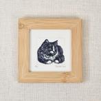 Ets liggende kat in bamboe lijst 10x10 cm. Handgemaakt, Huis en Inrichting, Woonaccessoires | Schilderijen, Tekeningen en Foto's