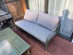 Jysk Tuinbank - Groen met Grijze Kussens, Aluminium, Zo goed als nieuw, Loungeset, Bank
