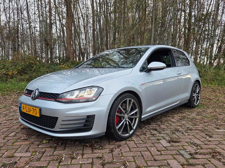 Volkswagen Golf 7 GTI Performance 🔥NL-auto | N.A.P.🔥, Auto's, Volkswagen, Particulier, Golf, Airbags, Airconditioning, Alarm
