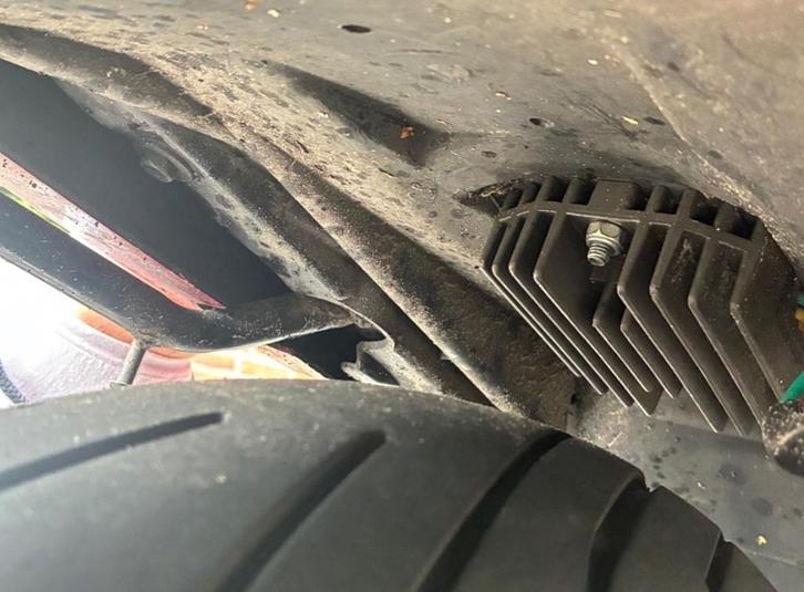 Spanningsregelaar SV650 (gelijkrichter), Motoren, Onderdelen | Suzuki, Gebruikt, Ophalen