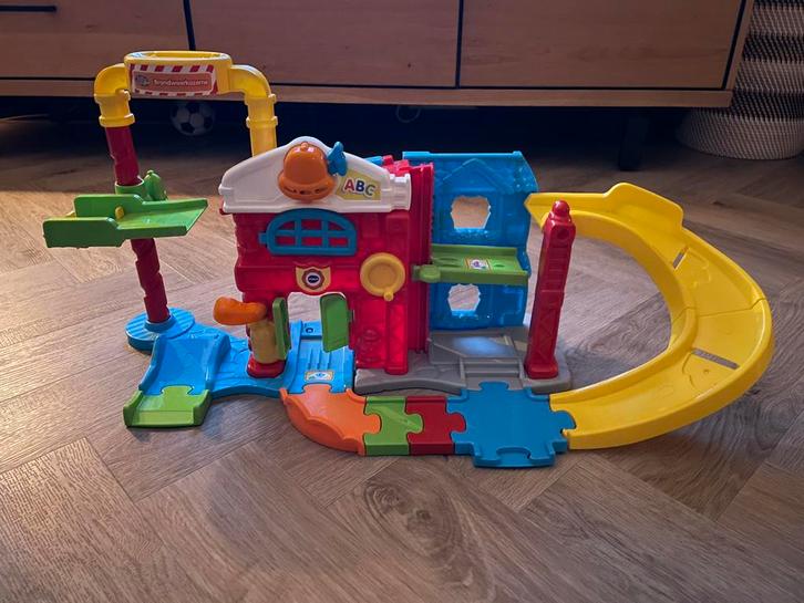 VTech Toet Toet Auto's (auto’s + meerdere sets), Kinderen en Baby's, Speelgoed | Vtech, Gebruikt, 2 tot 4 jaar, Ophalen