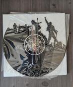 Te koop nieuw in plastic klok van Queen, Ophalen, Nieuw, Wandklok