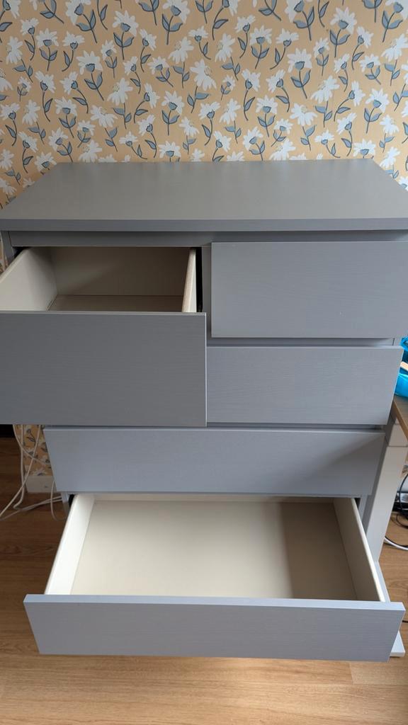2x Malm IKEA Ladekast - Grijze kast met 6 lades, Huis en Inrichting, Kasten | Roldeurkasten en Archiefkasten, Zo goed als nieuw
