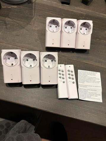 2 Sets Klik Aan Klik Uit met Afstandsbediening beschikbaar voor biedingen