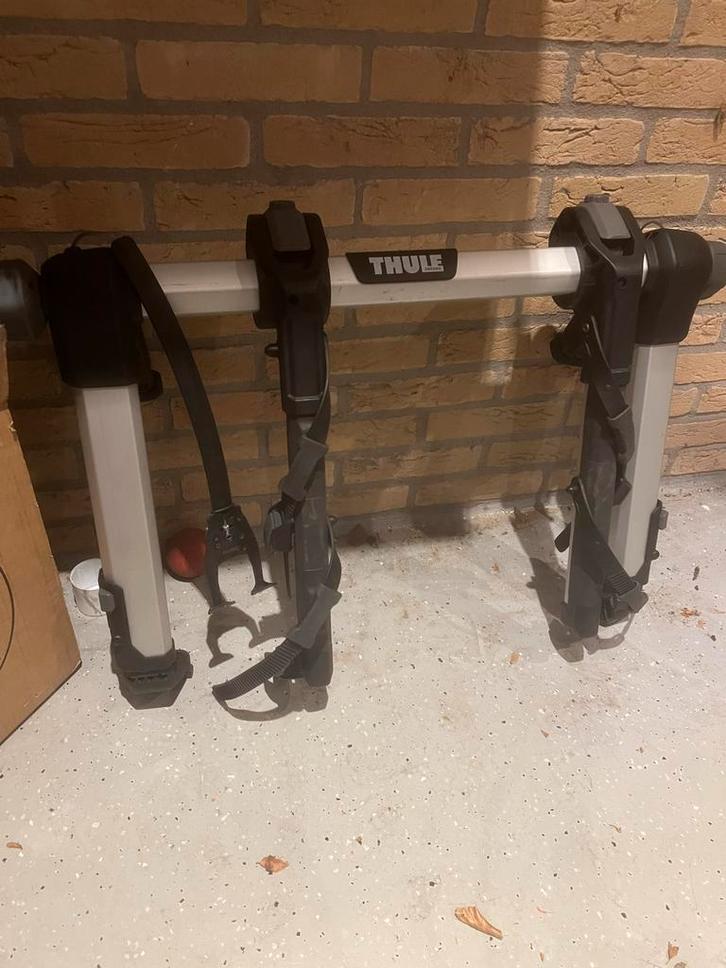 Thule Outway Hanging 2 Fietsendrager, Auto diversen, Fietsendragers, Zo goed als nieuw, Achterklepdrager, 2 fietsen, Ophalen