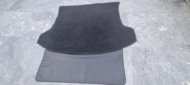 kofferbakmat met bumperbescherming, Auto diversen, Kofferbakmatten, Zo goed als nieuw, Ophalen