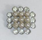 Vintage kristallen broche met kralen., Ophalen of Verzenden, Gebruikt, Overige materialen