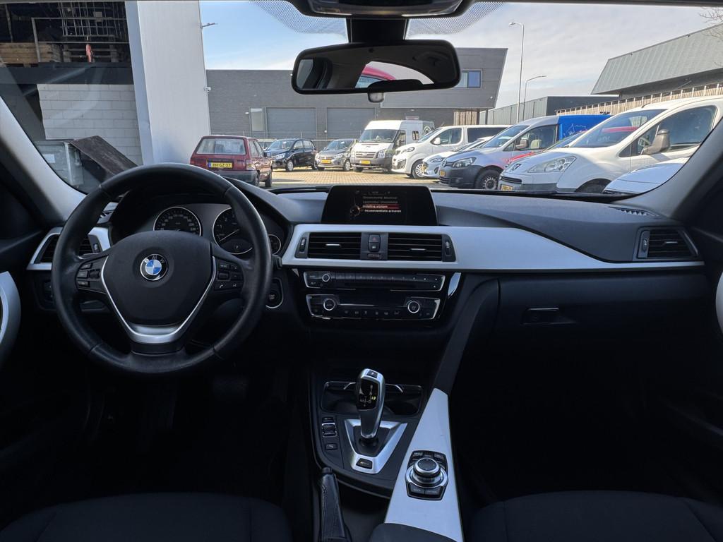 BMW 3-serie 330e Executive ✅ 18inch ✅ Bluetooth ✅Perfe, Auto's, 1998 cc, Gebruikt, 4 cilinders, Zwart