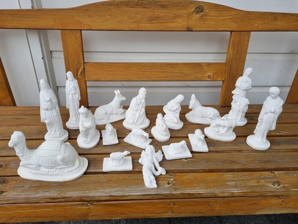 Kerstgroep van gips, 18 delig, Diversen, Kerst, Ophalen of Verzenden, Gebruikt