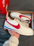 Nike Cortez Wit Rood - Maat 43 en 45, Wit, Nieuw, Ophalen of Verzenden, Sneakers of Gympen