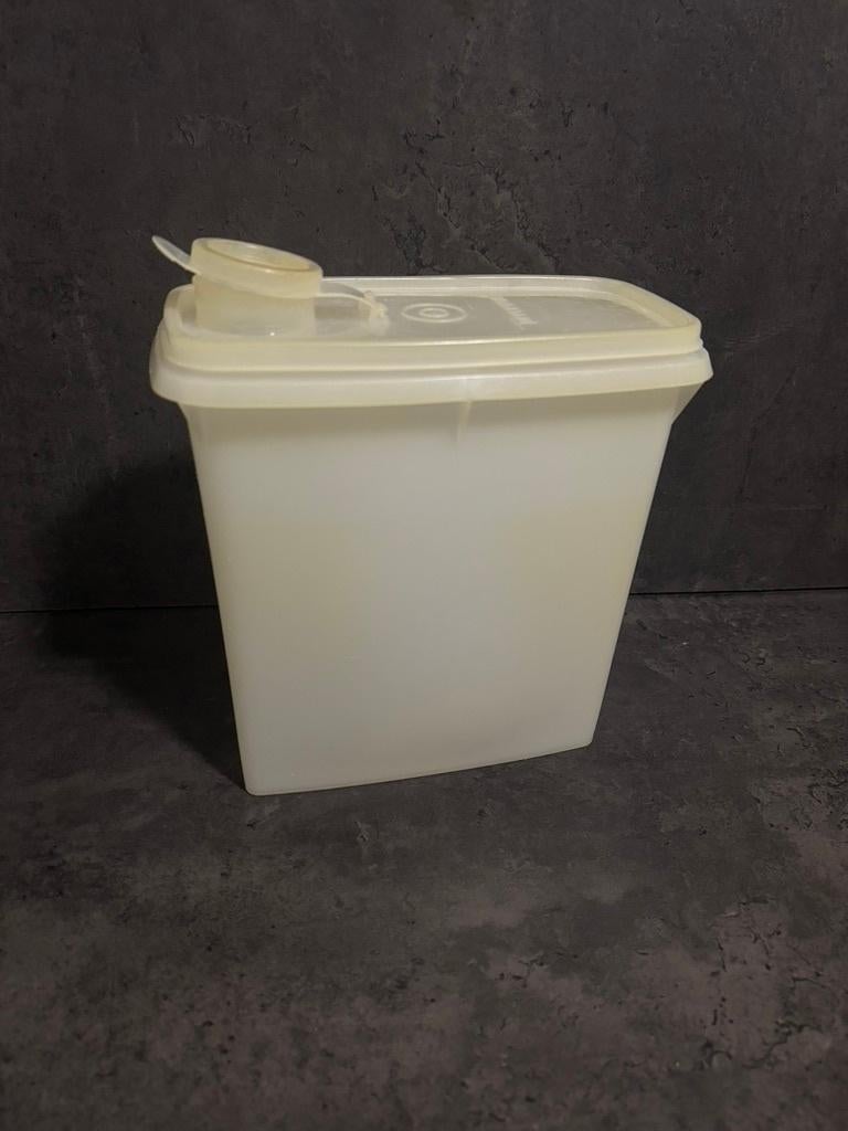 2x Vintage Tupperware Store-N-Pour Pitcher Container, Huis en Inrichting, Keuken | Tupperware, Ophalen of Verzenden, Gebruikt