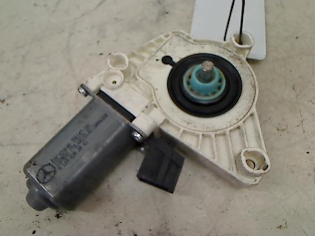 Motor Raammechaniek Rechts Voor B (W245) 2006, Gebruikt, Mercedes-Benz AG, Mercedes-Benz, Mercedesstraße 120, Stuttgart 70372, , Duitsland