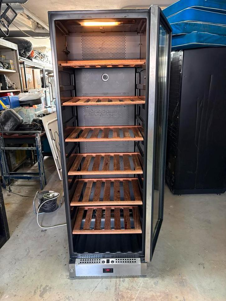 Smeg wijnkoelkast met garantie, 200 liter of meer, 60 cm of meer, Zonder vriesvak, Gebruikt