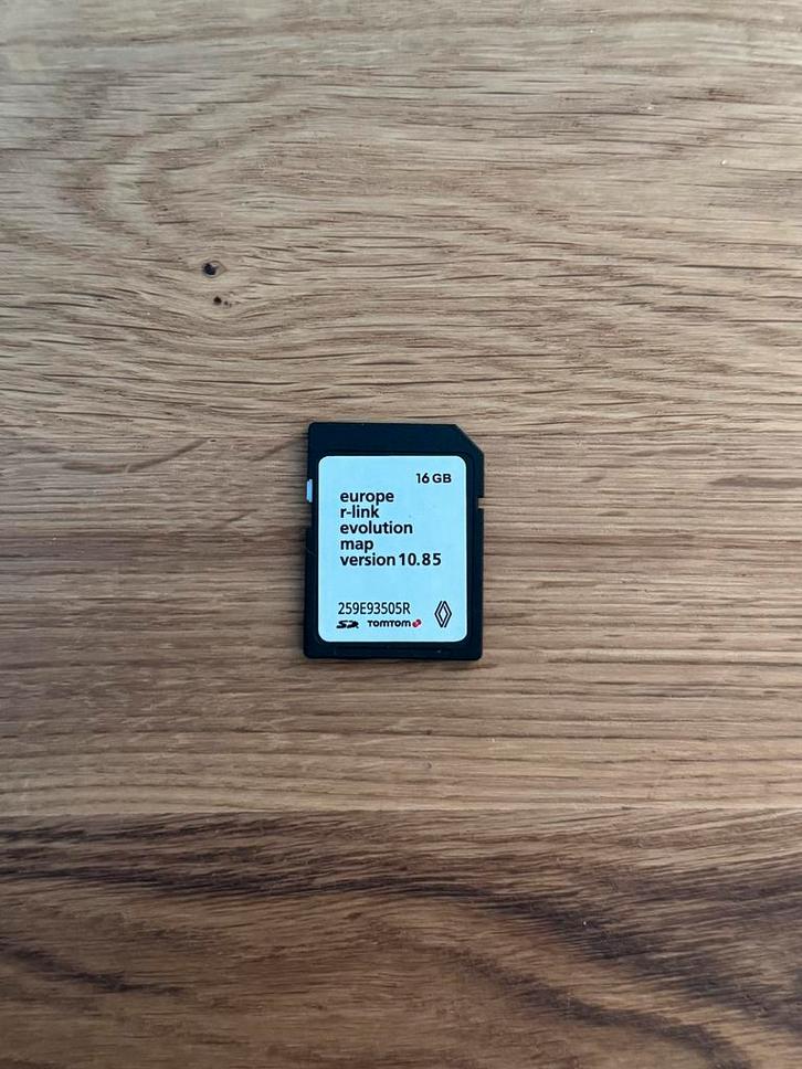 Renault R-Link 10.85 europa SD kaart, Computers en Software, Navigatiesoftware, Gebruikt, Landkaarten, Heel Europa, Ophalen