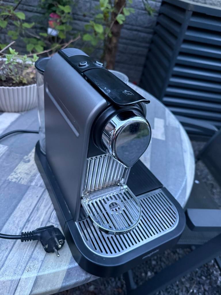 Koffiezetapparaat te koop, Witgoed en Apparatuur, Ophalen of Verzenden, Zo goed als nieuw, Koffiemachine