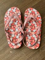 HEMA Slippers Maat 26/27 met Bloemenprint, Gebruikt, Jongen of Meisje, Overige typen, Ophalen of Verzenden