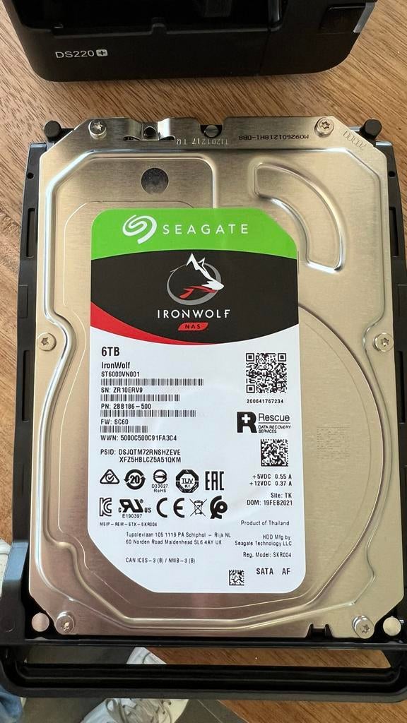 Synology DS220+ NAS met 2x 6TB Seagate IronWolf HDD's, Computers en Software, NAS, Ophalen of Verzenden, Zo goed als nieuw