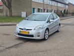 Nette Toyota Prius 1.8 Full Hybrid | Aut 2011| Nieuw APK, Stof, 4 cilinders, Grijs, Prius