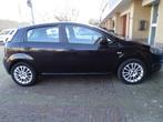 Fiat Punto 1.4 5DR 2010 Zwart, Auto's, Fiat, Euro 5, Achterwielaandrijving, 40 €/maand, 4 cilinders