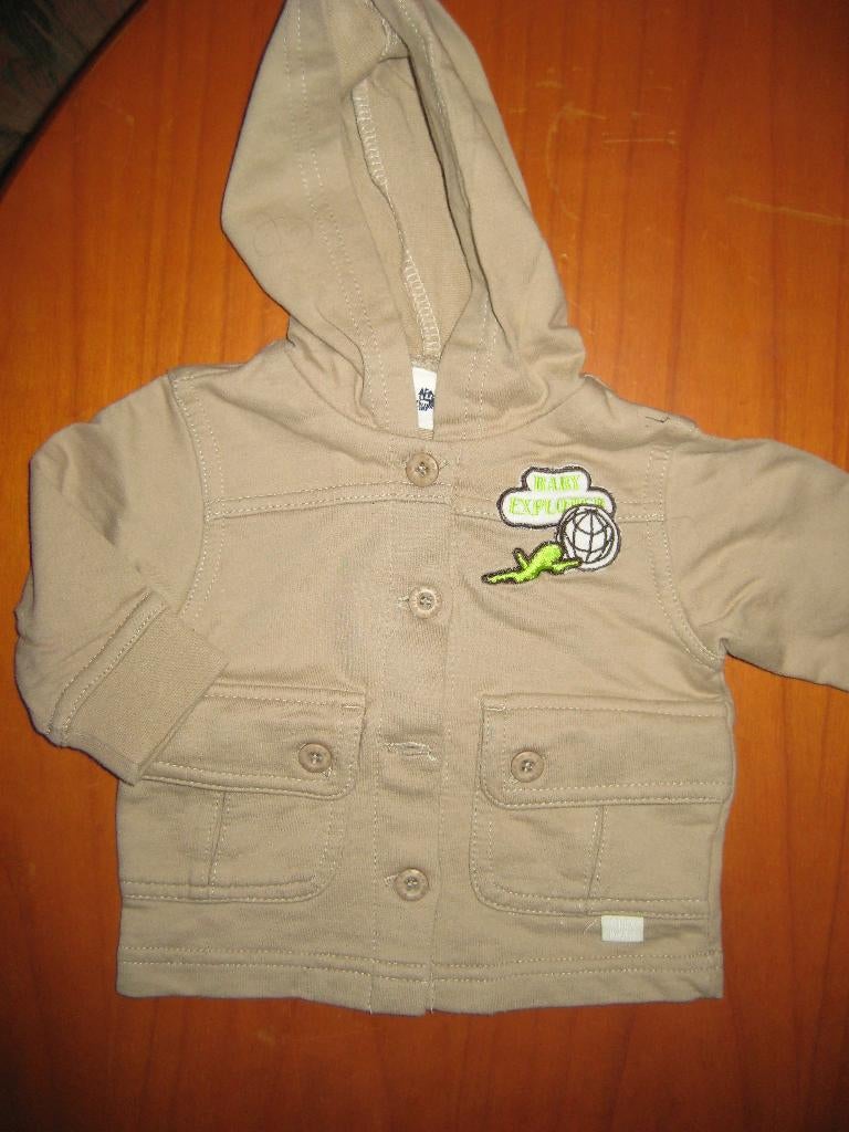 Beige vest met capouchon, 50, Villa Happ (259), Kinderen en Baby's, Babykleding | Maat 50, Ophalen of Verzenden, Zo goed als nieuw