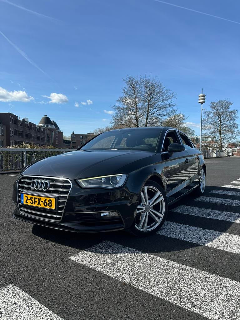 Audi A3 1.4 Tfsi COD Sedan S-tronic 2014 Zwart, Auto's, Audi, 1225 kg, 4 cilinders, Zwart, Origineel Nederlands