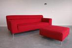 Grote rode Montel artifort 3-zits en hocker–mooie kwaliteit, Huis en Inrichting, Ophalen, Driepersoons, 75 tot 100 cm, Zo goed als nieuw