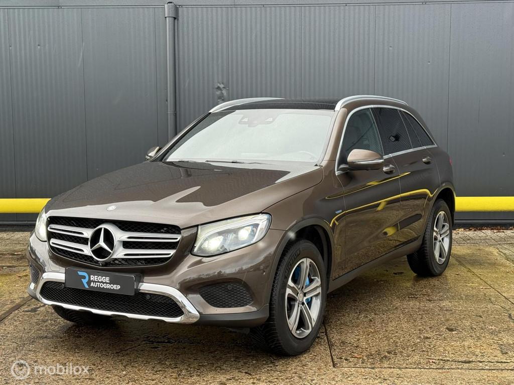 Mercedes GLC-klasse 350e 4MATIC Prestige PANORAMADAK|BOMVOL, Auto's, Automaat, Gebruikt, Euro 6, 4 cilinders