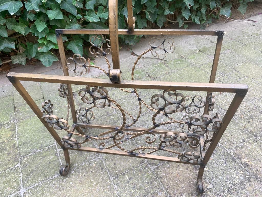 krantenbak, Ophalen, Zo goed als nieuw