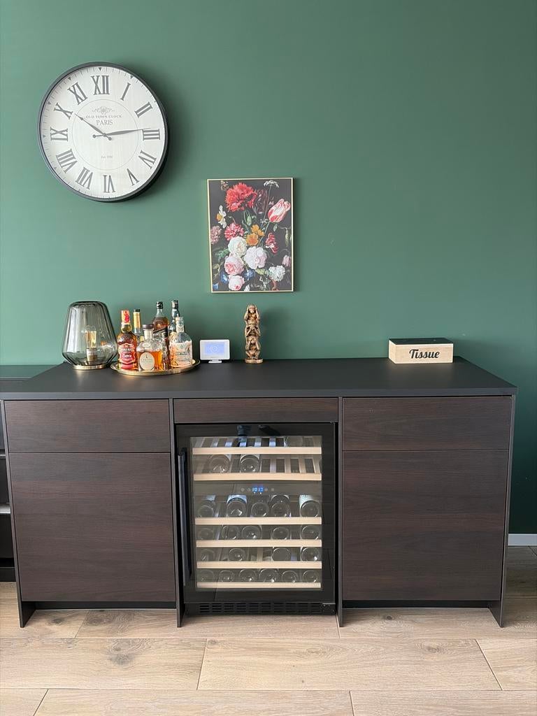 Wijnkoelkast met dressoir, Ophalen, Zo goed als nieuw