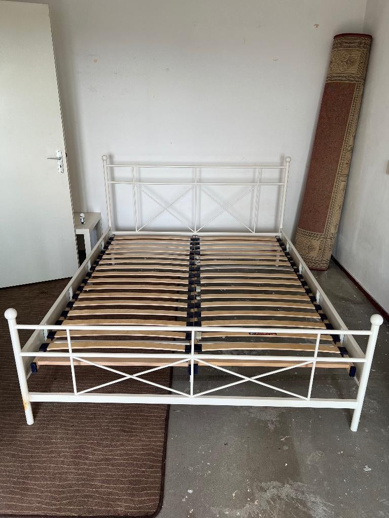 Different Bedframes, Ophalen, Overige materialen, Gebruikt, Tweepersoons