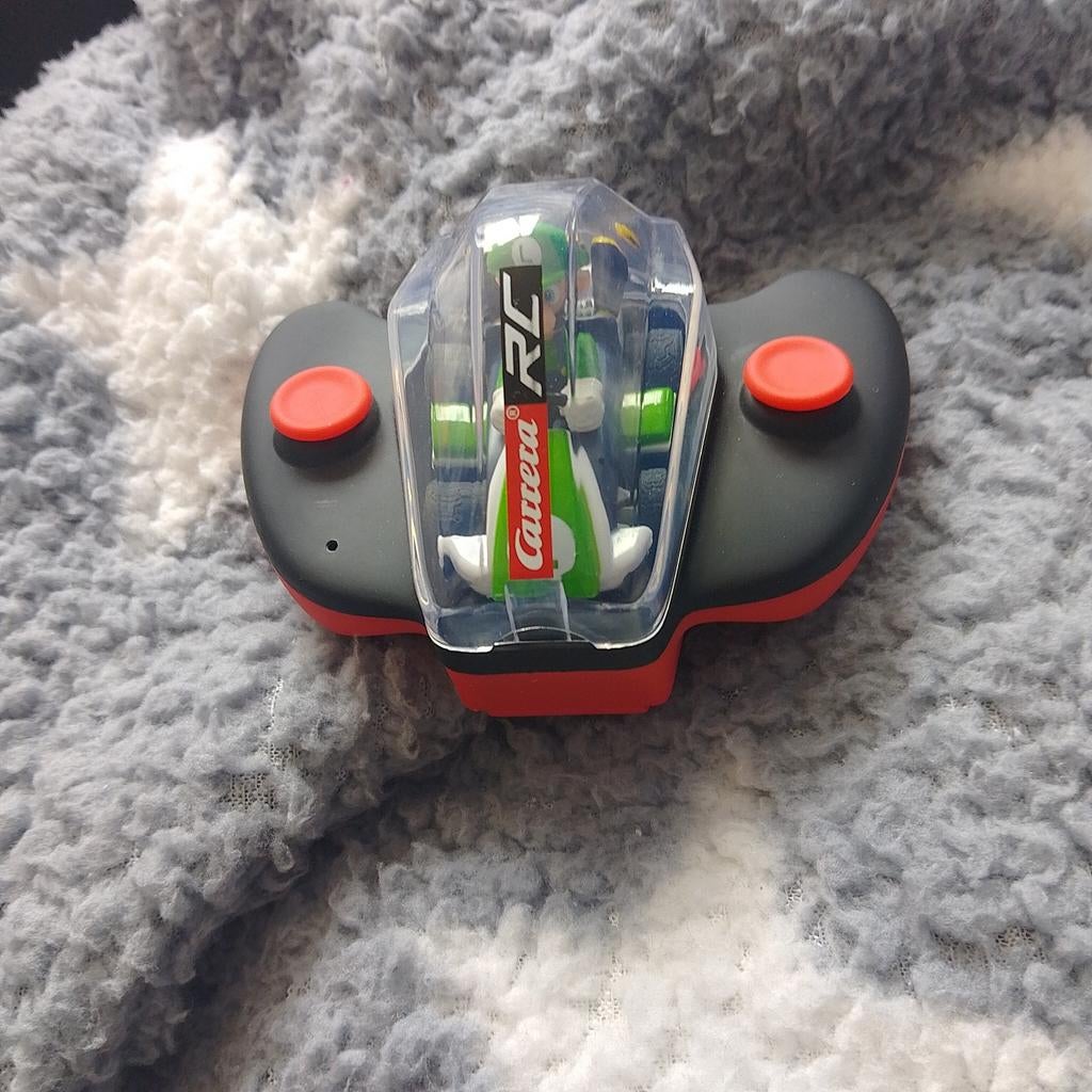 Carrera RC Mario Kart Luigi Mini RC, Hobby en Vrije tijd, Modelbouw | Radiografisch | Auto's, Elektro, Ophalen of Verzenden, Zo goed als nieuw