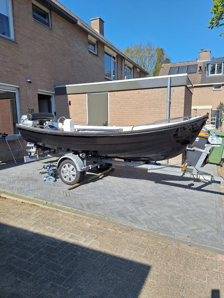 Te koop nette sloep direct vaarklaar., Watersport en Boten, Sloepen, Gebruikt, Tot 10 pk, 3 tot 6 meter, Buitenboordmotor, Benzine
