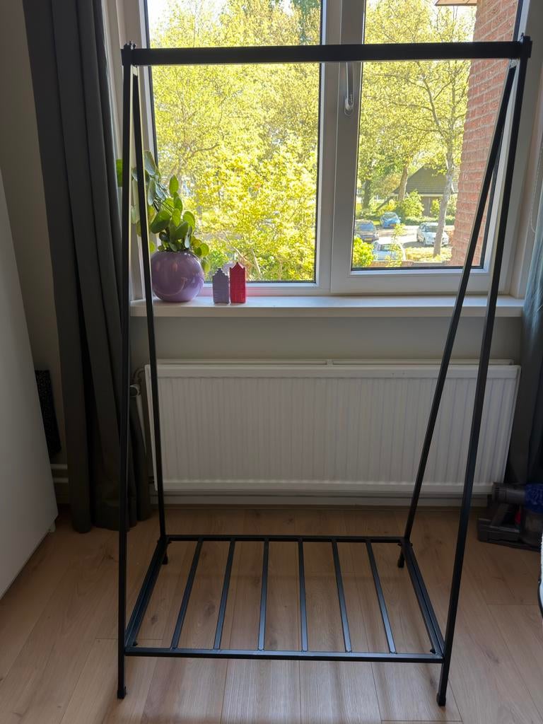 Zwart kledingrek met opbergplank - 82x46x150cm, Ophalen, Gebruikt