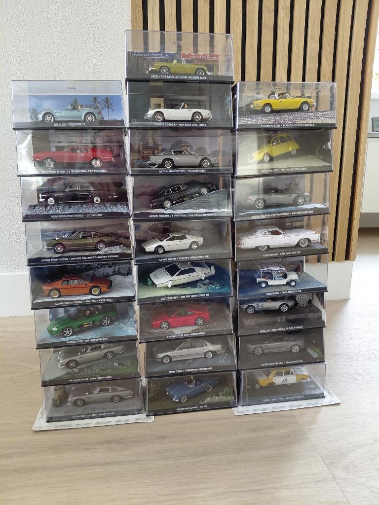 Verzameling James Bond modelauto's- 26 stuks!, Hobby en Vrije tijd, Modelauto's | 1:43, Ophalen of Verzenden, Nieuw, Auto, Overige merken
