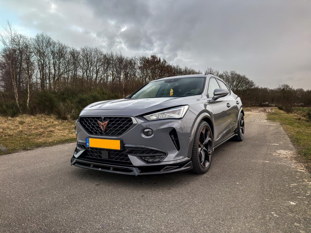 Cupra Formentor 1.4 Hybrid  Copper Edition, 4 cilinders, 1645 kg, 1400 cc, Dealer onderhouden