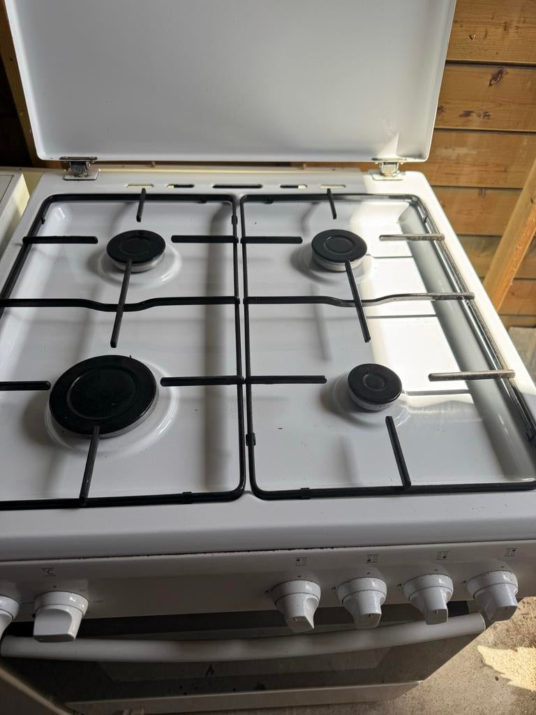 Wit gasfornuis met oven - Gebruikt, Gebruikt, 60 cm of meer, Gas, Vrijstaand