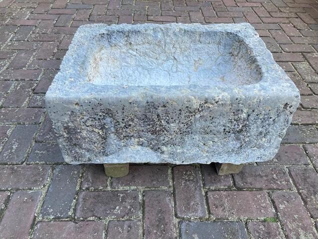 Oude Belgisch hardstenen trog gootsteen pompbak, K, Antiek en Kunst, Curiosa en Brocante, Ophalen
