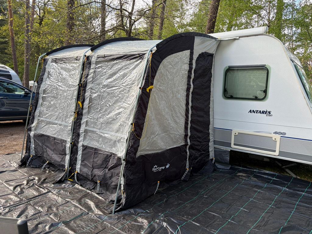 Futura 260 easy voortent, Caravans en Kamperen, Ophalen, Zo goed als nieuw, Tot en met 2