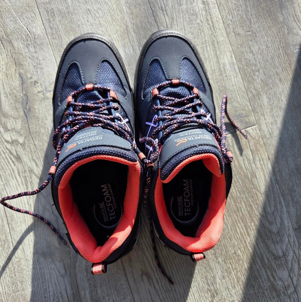 Wandelschoenen, Ophalen of Verzenden, Zo goed als nieuw, Schoenen