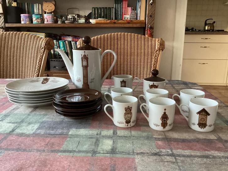 Douwe Egberts koffieservies/ontbijtservies., Antiek en Kunst, Antiek | Servies compleet, Ophalen