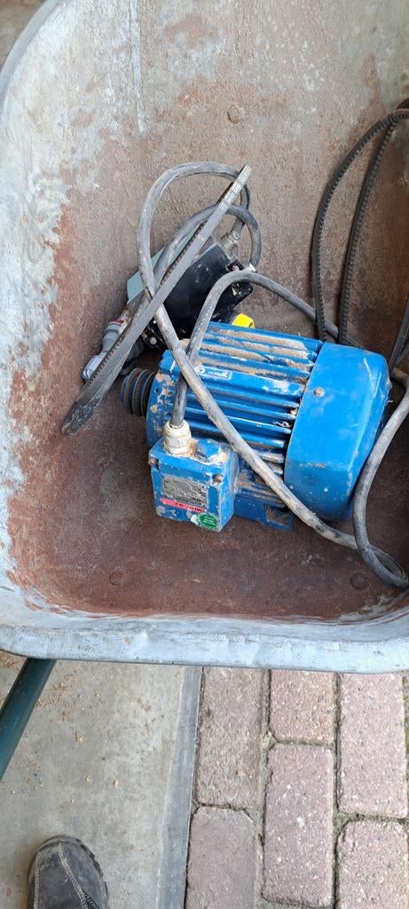 380V Elektromotor met Schakelaar en Noodstop, Ophalen of Verzenden, Gebruikt, Elektromotor